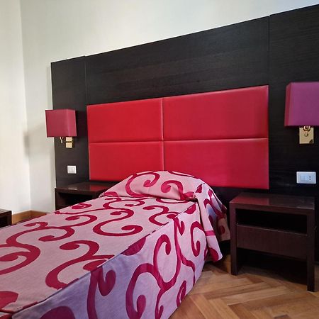 Apartmán Domus Lilium Řím Exteriér fotografie